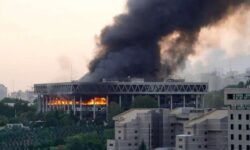 صداوسیما: در حمله اسرائیل به شبکۀ خبر ۳ کارمند به شهادت رسیدند