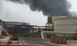 مهار آتشسوزی در اسکله بندر دیر