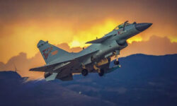 جنگنده‌های چین بالاخره به ایران می‌آیند؟ / روس‌ها نگرانند / منطقه وارد دوران جدیدی می‌شود؟