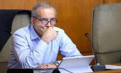 پزشکیان در گفت‌وگو با تاکر کارلسون: توان نظامی‌مان را تقویت می‌کنیم تا هوس حمله نکنند