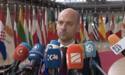 وزیر خارجه فرانسه: اگر تا پایان ماه اوت (ماه آینده میلادی) پیشرفت ملموسی در زمینه توافق هسته‌ای ایران حاصل نشود، «مکانیسم ماشه» را فعال می‌کنیم