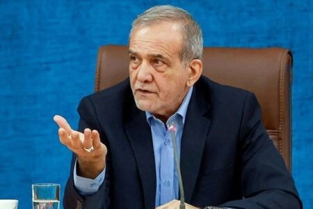 پزشکیان: اگر مصرف آب را در تهران کنترل نکنیم، شهریور و مهر آبی پشت سد نداریم