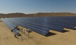 تولید ۷۰۰ مگاوات برق خورشیدی تا تابستان آینده