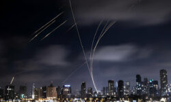 اسرائیل هیوم: ضربات موشکی ایران کاری و غیرقابل سانسور بود