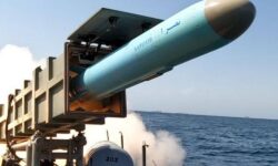 موشک‌های کروز نقطه‌زن آب‌های جنوب را به آتش می‌کشند | فردا؛ آغاز رزمایش مهم ارتش