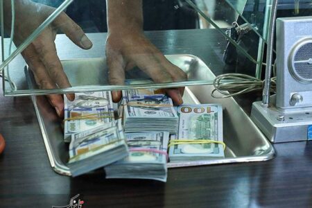 تجدیدپذیر‌ها به داد بی برقی مردم نمی‌رسند/دلار‌های صندوق توسعه کجا خرج می شود؟