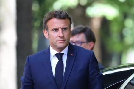 مکرون: با پزشکیان دیدار خواهم کرد تا موضوع اسنپ‌بک را بررسی کنیم / یا ایران اقدامی انجام می‌دهد و به مسیر صلح و پاسخگویی بازمی‌گردد، یا باید اسنپ‌بک اعمال شود