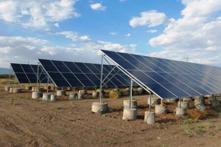 تأمین ۲۰۰ مگاوات برق خورشیدی برای صنایع، کشاورزی و شیلات در بوشهر