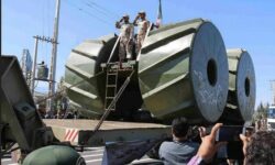 هیولای ایرانی که نفس زمین را هم می برد! | سپاه ماشین جنگی تازه‌ای را رونمایی کرد که هر راهی را به جاده تبدیل می کند