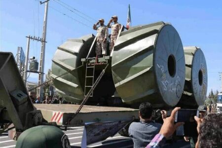 هیولای ایرانی که نفس زمین را هم می برد! | سپاه ماشین جنگی تازه‌ای را رونمایی کرد که هر راهی را به جاده تبدیل می کند