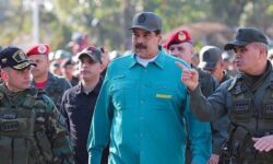 درخواست کمک نظامی مادورو از ایران، چین و روسیه