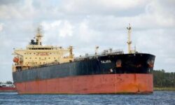 یک مقام پنتاگون: نفتکش «تالارا» توسط قایقهای ایرانی متوقف شد / نیروهای ایرانی سوار کشتی شدند و آن را مجبور به تغییر مسیر کردند