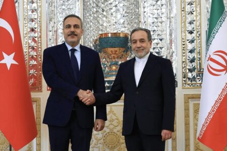 سفر همزمان مقامات ترکیه و عربستان به تهران+ جزئیات | دیدارهای مهم عراقچی