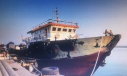 توقیف کشتی حامل ۳۵۰ هزار لیتر سوخت قاچاق در خلیج فارس