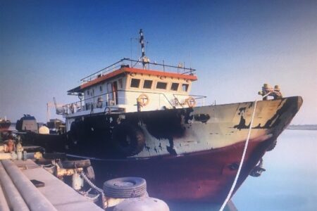 توقیف کشتی حامل ۳۵۰ هزار لیتر سوخت قاچاق در خلیج فارس