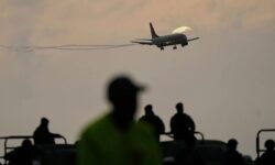 سیانان: دولت ترامپ شمار بیشتری از ایرانیان را به ایران بازمیگرداند