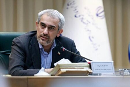 به علاوه ۲ مساوی با ۴ است، نمی‌شود از هوا بودجه بیاوریم!