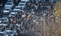 سخنگوی دولت: اعتراضات مردم را به رسمیت می‌شناسیم و بر تجمعات مسالمت‌آمیز، تأکید داریم/ هر کجا درد هست، فریاد هست/ دولت حتی صداهای تند را با صبوری می‌شنود