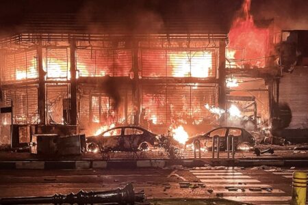 اعلام آمار رسمی جان‌باختگان حوادث اخیر: ۲۴۲۷ شهروند شهید شدند