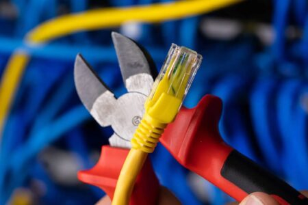 اینترنت بین‌الملل فردا یا حداکثر سه‌شنبه وصل می‌شود