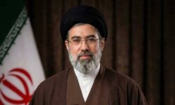 پیام رهبر انقلاب اسلامی به مناسبت روز کارگر و روز معلم