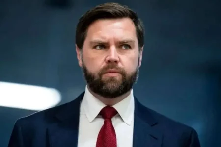 ونس: ما دیروز به صورت دیجیتالی قرارداد را امضا کردیم/ امیدواریم متن توافق با ایران این هفته منتشر شود/ خواهیم دید که آیا تهران حاضر به امتیازدهی است یا خیر