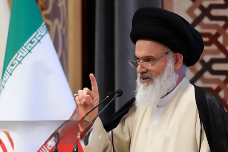 حسینی بوشهری: اعتماد به دشمن عهد شکن خطایی راهبردی است